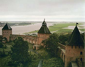 View south, on the Lake Ilmen side :: Looking from Kokui tower of Novgorod kremlin