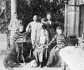 Семья Коншиных на даче Коншиной А.И. в Бору близ Серпухова у самовара на открытой веранде